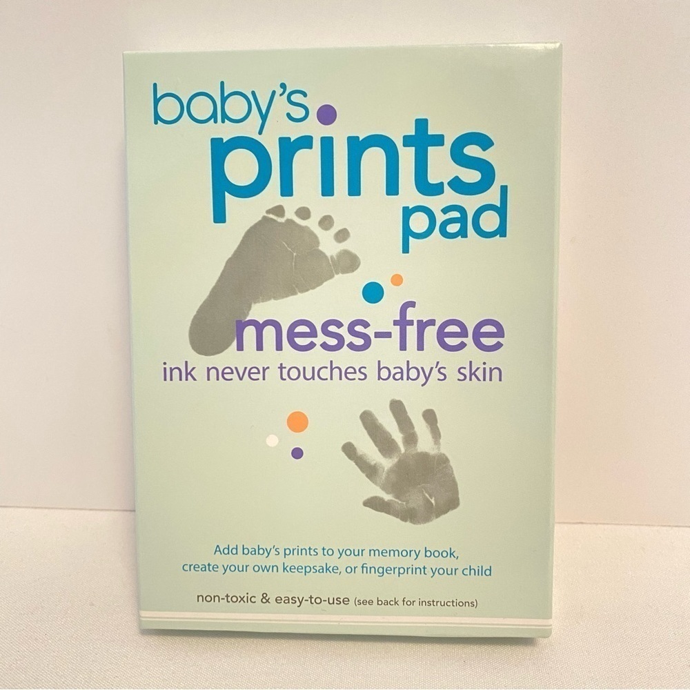 C. R. Gibson Baby's Print Pad Mess-Free Keepsake Or Fingerprint Kit New